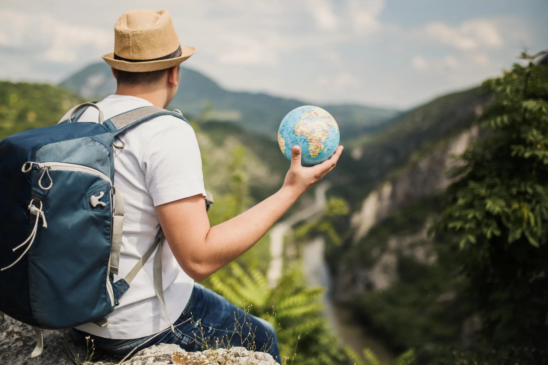 Wanderlust Reimagined: How Travel & Leisure Are Evolving in the Digital Age